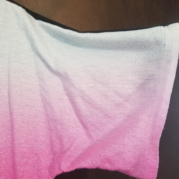 Top - Picture 2 of 6